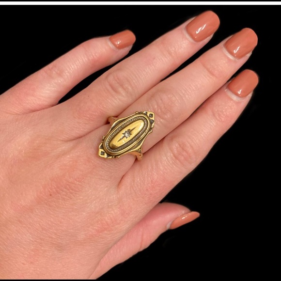SOLD 1976 VINTAGE Gold Plated Ring - Picture 3 of 3